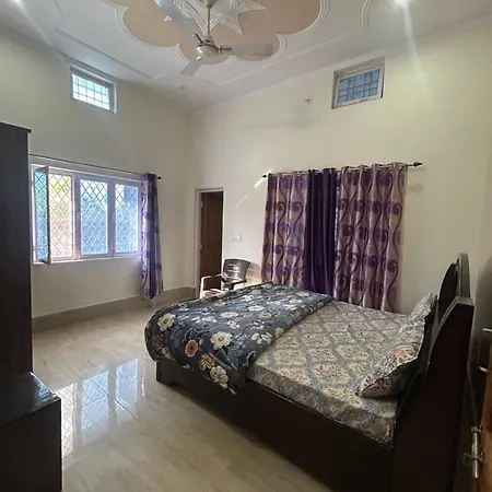 Gaharwar Home Stay Dehradun Exterior photo